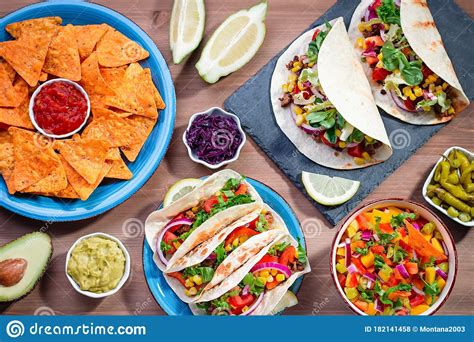 Mesa tacos - 22-feb-2017 - Explora el tablero de Magdalena Fontana "Mesa de tacos mexicanos" en Pinterest. Ver más ideas sobre tacos mexicanos, comida, comida mexicana.